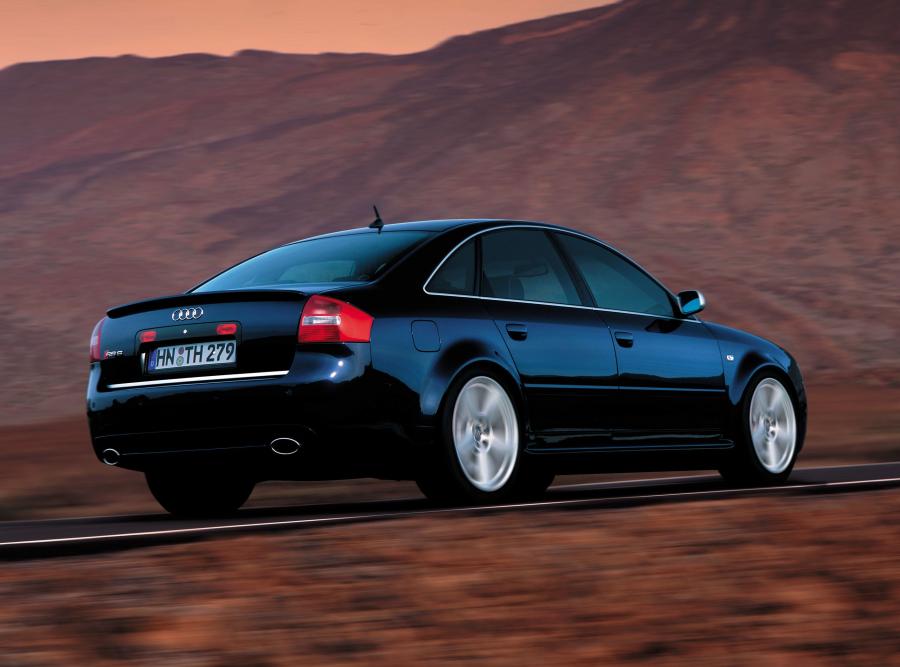  Audi RS6 Sedan (4B, C5) 2002 года  (фото 5 из 16)